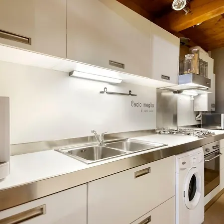 Apartament Loft Navigli Mediolan
